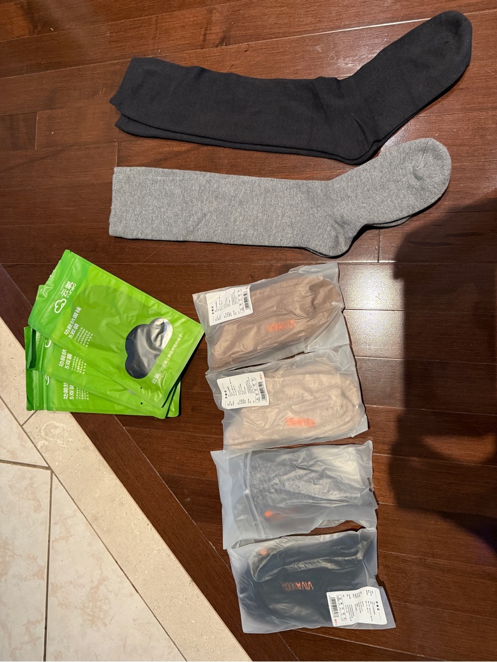 Women Gray and Black Crew Socks - Comfortable Everyday Wear 9pairs